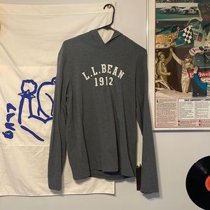LL BEAN MENS M LIGHTWEIGHT SWEATSHIRT WORN ONCE